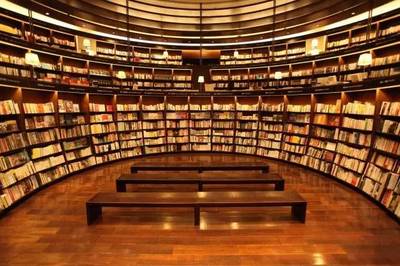 愛閱讀 | 以書為舟，以誠為舵 吳清友與誠品書店的人文回響